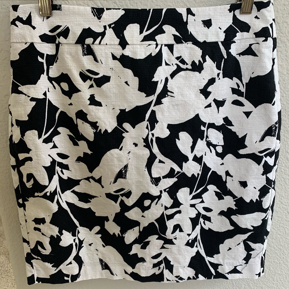 Banana Republic Pencil Skirt